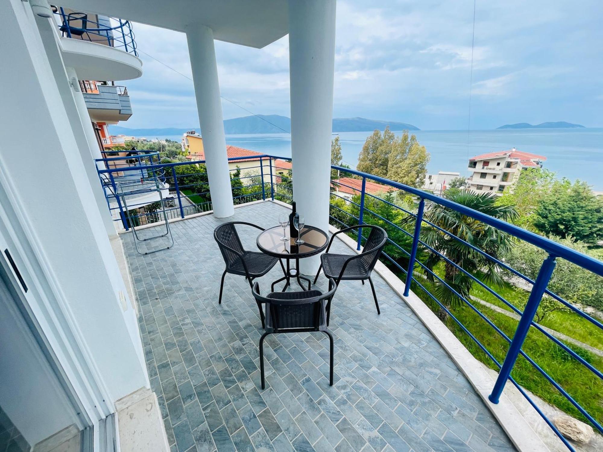 Jico Travel - Villa Colombo Vlore Room photo