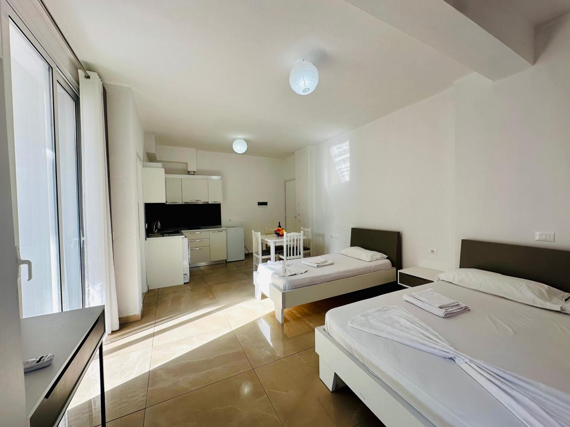 Jico Travel - Villa Colombo Vlore Room photo