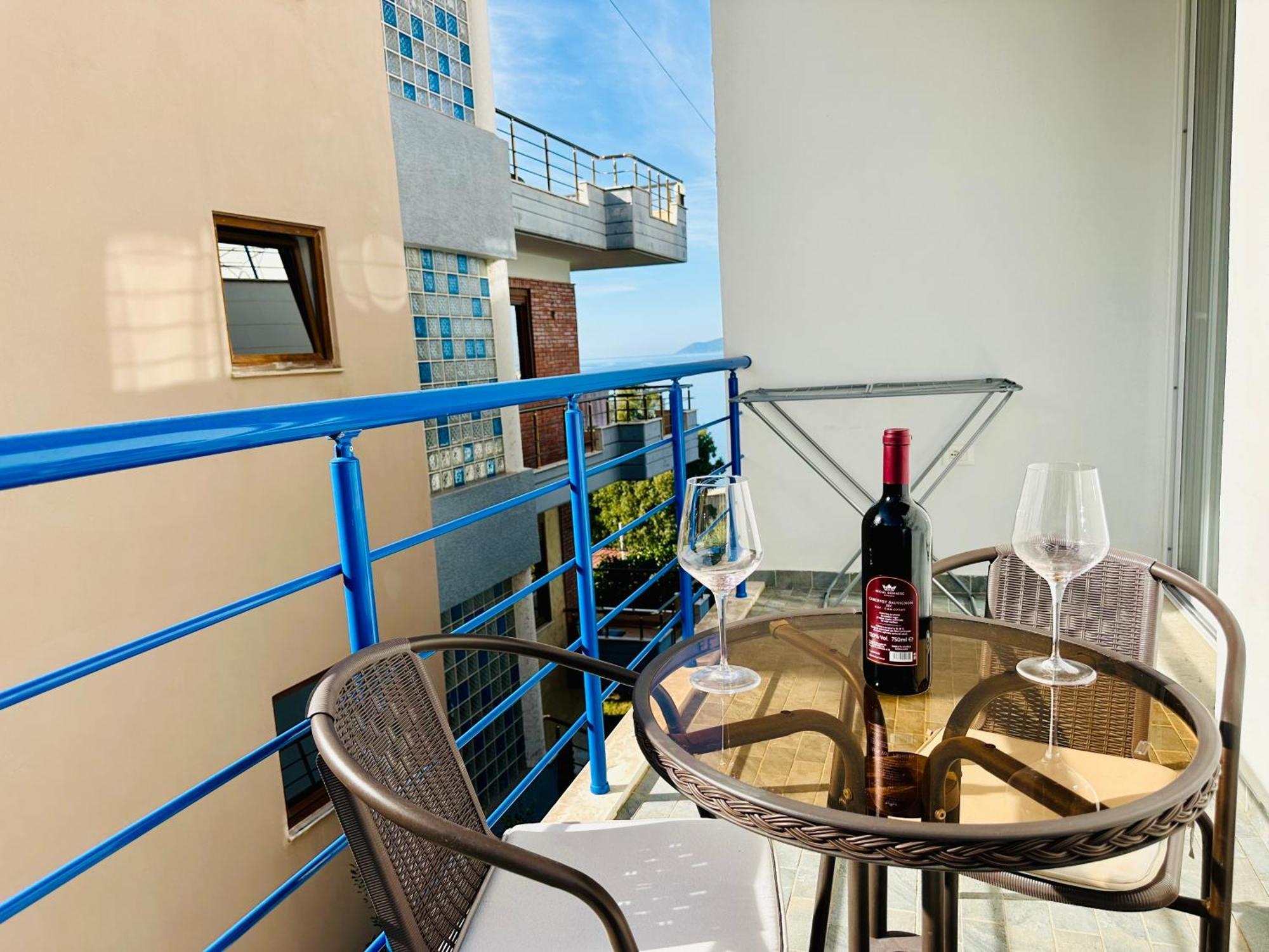 Jico Travel - Villa Colombo Vlore Room photo