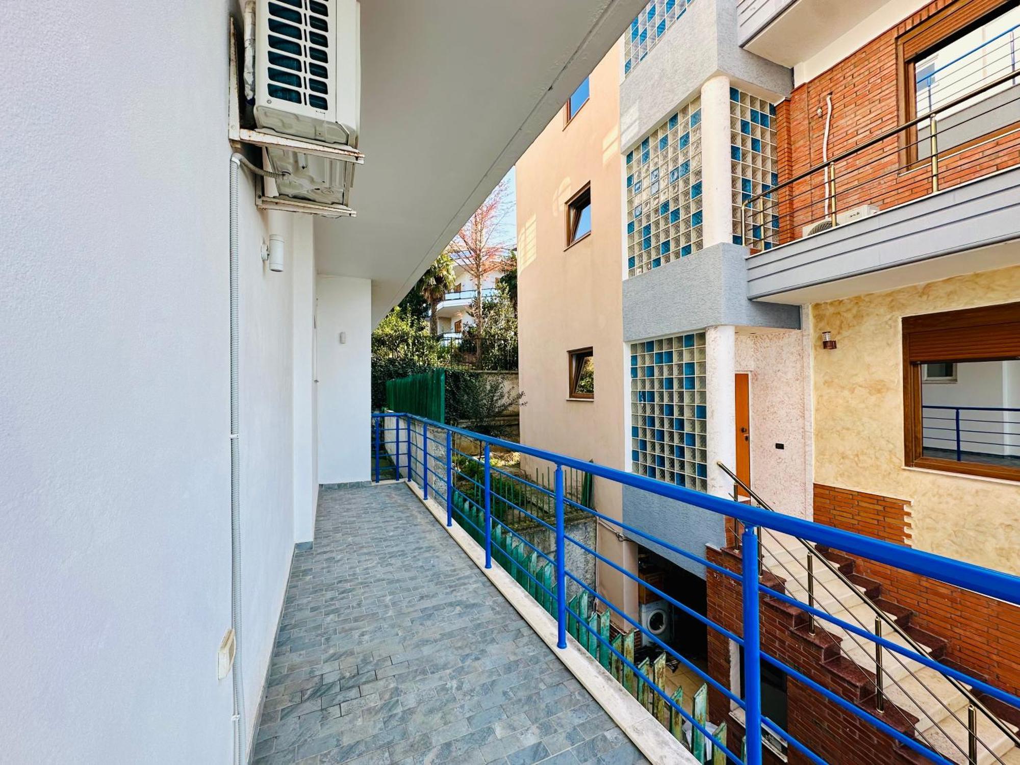 Jico Travel - Villa Colombo Vlore Room photo